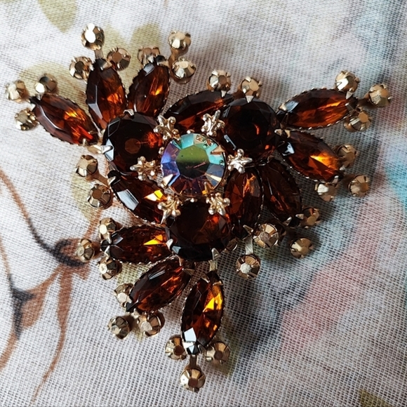 Huge Root Beer Brown Dark Topaz AB Riveted Fang Prong Setting Vintage Brooch - Picture 1 of 9